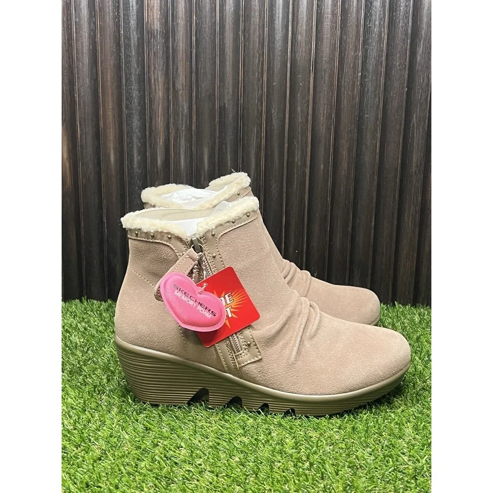 Size 7 - Skechers Studded Sherpa Trim Bootie Jumper Mushroom Womens Air Cooled